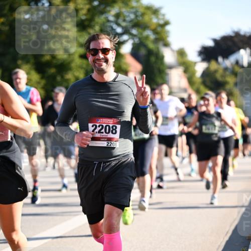 01.09.2024 - BARMER Alsterlauf Dr. Thomas Lammeyer http://msf.ph/oto/6898045 01.09.2024 09:36:12 Laufen 135, 2208, 2208 meine-sportfotos.de