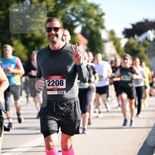 01.09.2024 - BARMER Alsterlauf Dr. Thomas Lammeyer http://msf.ph/oto/6898051 01.09.2024 09:36:12 Laufen 10, 35, 6, 2208, 2208 meine-sportfotos.de