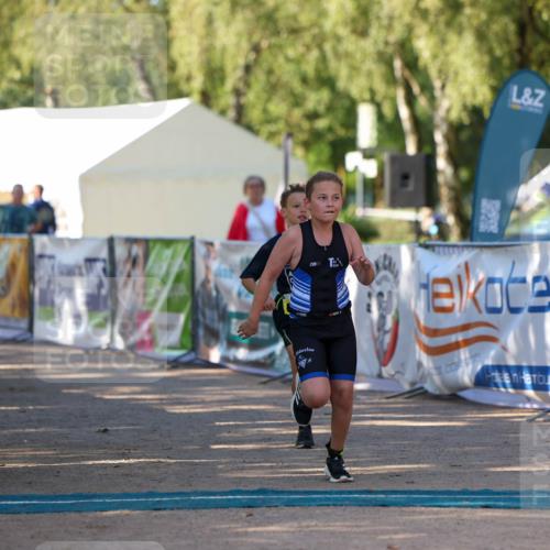 01.09.2024 - 17. Tribühne Triathlon Michael Strokosch http://msf.ph/oto/6898074 01.09.2024 09:55:45 Ziel 116, 122 meine-sportfotos.de