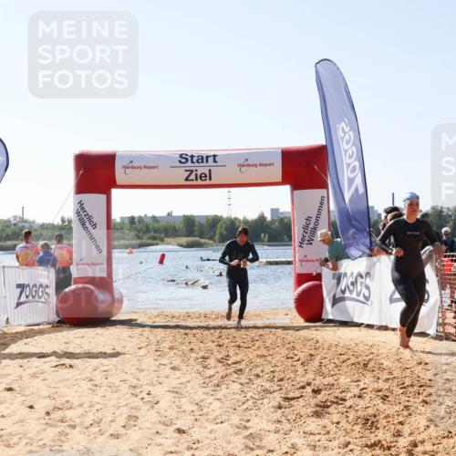 01.09.2024 - 17. Tribühne Triathlon Luisa Fischer http://msf.ph/oto/6898084 01.09.2024 11:43:40 Schwimmen 584, 693 meine-sportfotos.de