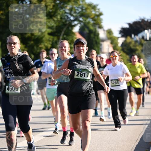 01.09.2024 - BARMER Alsterlauf Dr. Thomas Lammeyer http://msf.ph/oto/6898089 01.09.2024 09:36:14 Laufen 7013, 4509, 2611 meine-sportfotos.de