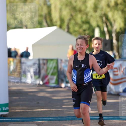 01.09.2024 - 17. Tribühne Triathlon Michael Strokosch http://msf.ph/oto/6898097 01.09.2024 09:55:46 Ziel 116, 122 meine-sportfotos.de