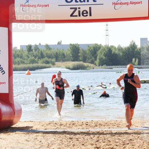 01.09.2024 - 17. Tribühne Triathlon Luisa Fischer http://msf.ph/oto/6898103 01.09.2024 11:43:51 Schwimmen 177, 630 meine-sportfotos.de