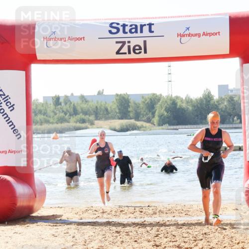 01.09.2024 - 17. Tribühne Triathlon Luisa Fischer http://msf.ph/oto/6898121 01.09.2024 11:43:52 Schwimmen 177, 630 meine-sportfotos.de