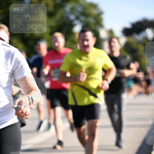 01.09.2024 - BARMER Alsterlauf Dr. Thomas Lammeyer http://msf.ph/oto/6898151 01.09.2024 09:36:17 Laufen  meine-sportfotos.de