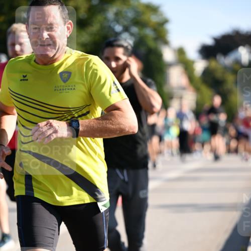 01.09.2024 - BARMER Alsterlauf Dr. Thomas Lammeyer http://msf.ph/oto/6898157 01.09.2024 09:36:18 Laufen 1950 meine-sportfotos.de