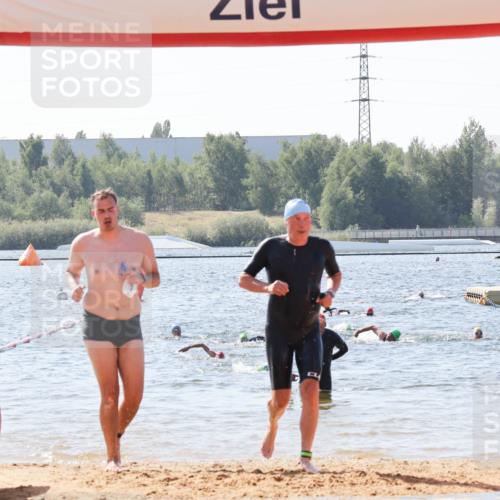 01.09.2024 - 17. Tribühne Triathlon Luisa Fischer http://msf.ph/oto/6898209 01.09.2024 11:44:00 Schwimmen 177, 625, 630, 688 meine-sportfotos.de