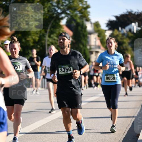 01.09.2024 - BARMER Alsterlauf Dr. Thomas Lammeyer http://msf.ph/oto/6898224 01.09.2024 09:36:26 Laufen 351, 3350, 8059 meine-sportfotos.de