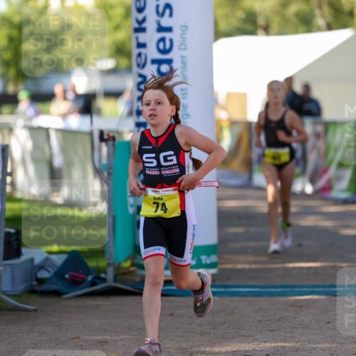 01.09.2024 - 17. Tribühne Triathlon Michael Strokosch http://msf.ph/oto/6898248 01.09.2024 09:55:56 Ziel 74, 95 meine-sportfotos.de