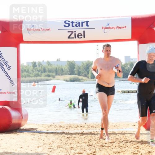 01.09.2024 - 17. Tribühne Triathlon Luisa Fischer http://msf.ph/oto/6898267 01.09.2024 11:44:04 Schwimmen 625, 630, 688 meine-sportfotos.de