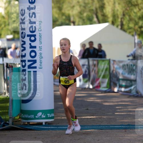 01.09.2024 - 17. Tribühne Triathlon Michael Strokosch http://msf.ph/oto/6898270 01.09.2024 09:55:57 Ziel 74, 95 meine-sportfotos.de