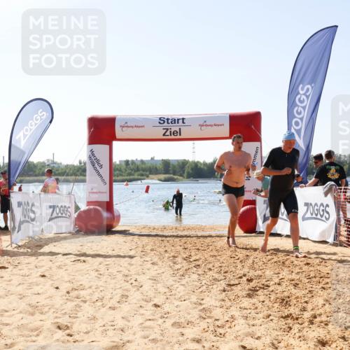 01.09.2024 - 17. Tribühne Triathlon Luisa Fischer http://msf.ph/oto/6898277 01.09.2024 11:44:05 Schwimmen 621, 625, 688 meine-sportfotos.de