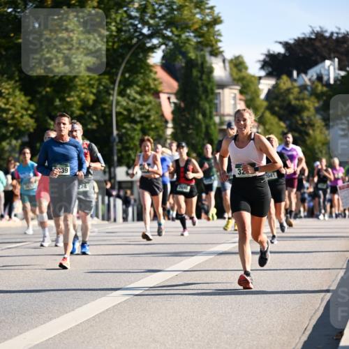 01.09.2024 - BARMER Alsterlauf Dr. Thomas Lammeyer http://msf.ph/oto/6898285 01.09.2024 09:36:29 Laufen 39, 32 meine-sportfotos.de