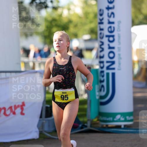 01.09.2024 - 17. Tribühne Triathlon Michael Strokosch http://msf.ph/oto/6898313 01.09.2024 09:55:59 Ziel 74, 95 meine-sportfotos.de