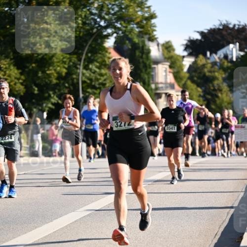 01.09.2024 - BARMER Alsterlauf Dr. Thomas Lammeyer http://msf.ph/oto/6898324 01.09.2024 09:36:31 Laufen 3272, 2274, 2041 meine-sportfotos.de