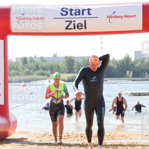 01.09.2024 - 17. Tribühne Triathlon Luisa Fischer http://msf.ph/oto/6898344 01.09.2024 11:44:16 Schwimmen 621, 631, 678, 709 meine-sportfotos.de