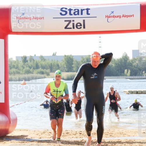 01.09.2024 - 17. Tribühne Triathlon Luisa Fischer http://msf.ph/oto/6898352 01.09.2024 11:44:16 Schwimmen 621, 631, 678, 709 meine-sportfotos.de