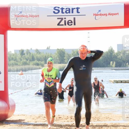 01.09.2024 - 17. Tribühne Triathlon Luisa Fischer http://msf.ph/oto/6898361 01.09.2024 11:44:16 Schwimmen 621, 631, 678, 709 meine-sportfotos.de