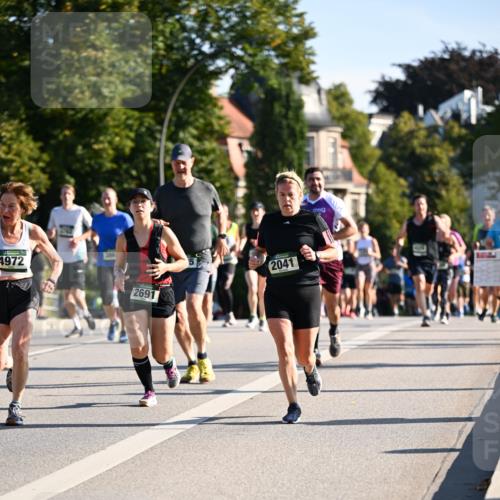 01.09.2024 - BARMER Alsterlauf Dr. Thomas Lammeyer http://msf.ph/oto/6898392 01.09.2024 09:36:33 Laufen 4972, 2691, 2041 meine-sportfotos.de