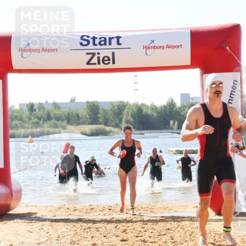01.09.2024 - 17. Tribühne Triathlon Luisa Fischer http://msf.ph/oto/6898428 01.09.2024 11:44:22 Schwimmen 594, 621, 631, 648, 671, 678, 692, 706, 709 meine-sportfotos.de