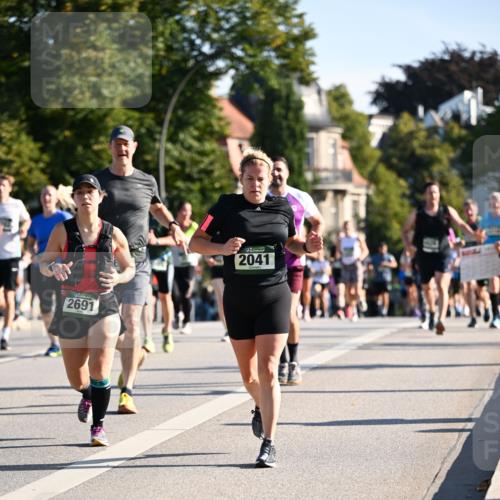 01.09.2024 - BARMER Alsterlauf Dr. Thomas Lammeyer http://msf.ph/oto/6898429 01.09.2024 09:36:34 Laufen 2691, 2041 meine-sportfotos.de