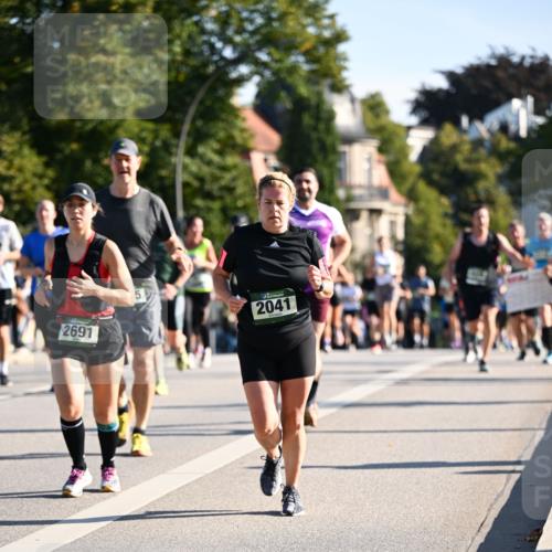 01.09.2024 - BARMER Alsterlauf Dr. Thomas Lammeyer http://msf.ph/oto/6898431 01.09.2024 09:36:34 Laufen 2691, 5, 2041 meine-sportfotos.de