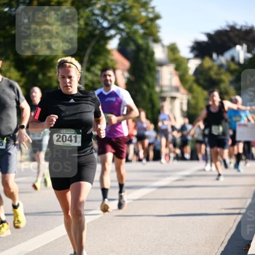01.09.2024 - BARMER Alsterlauf Dr. Thomas Lammeyer http://msf.ph/oto/6898461 01.09.2024 09:36:35 Laufen 2041 meine-sportfotos.de