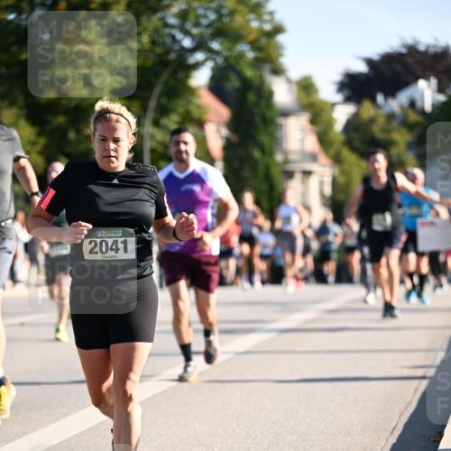 01.09.2024 - BARMER Alsterlauf Dr. Thomas Lammeyer http://msf.ph/oto/6898464 01.09.2024 09:36:35 Laufen 35, 2041 meine-sportfotos.de