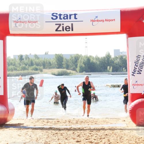 01.09.2024 - 17. Tribühne Triathlon Luisa Fischer http://msf.ph/oto/6898466 01.09.2024 11:44:25 Schwimmen 594, 631, 648, 671, 678, 692, 706, 709 meine-sportfotos.de