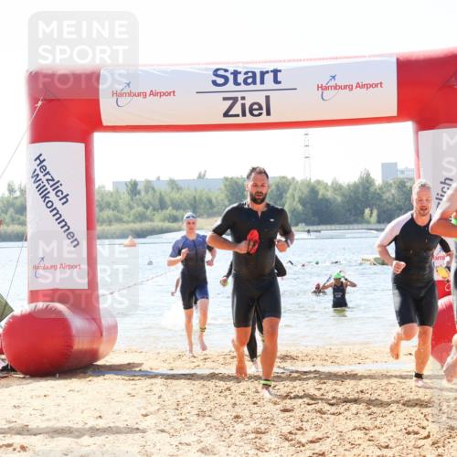 01.09.2024 - 17. Tribühne Triathlon Luisa Fischer http://msf.ph/oto/6898508 01.09.2024 11:44:29 Schwimmen 594, 631, 648, 671, 678, 692, 704, 706 meine-sportfotos.de