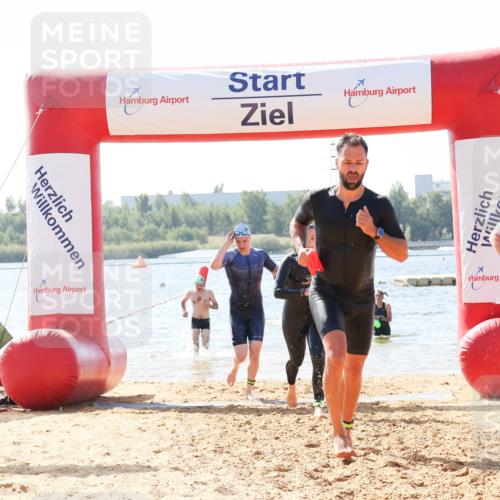 01.09.2024 - 17. Tribühne Triathlon Luisa Fischer http://msf.ph/oto/6898516 01.09.2024 11:44:30 Schwimmen 594, 631, 648, 671, 692, 704, 706 meine-sportfotos.de