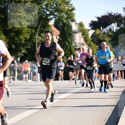 01.09.2024 - BARMER Alsterlauf Dr. Thomas Lammeyer http://msf.ph/oto/6898519 01.09.2024 09:36:37 Laufen 4026, 4026, 3999, 2718 meine-sportfotos.de
