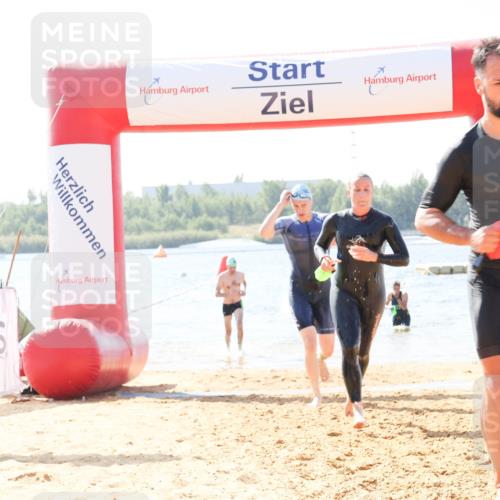 01.09.2024 - 17. Tribühne Triathlon Luisa Fischer http://msf.ph/oto/6898531 01.09.2024 11:44:31 Schwimmen 574, 594, 631, 648, 671, 692, 704, 706 meine-sportfotos.de