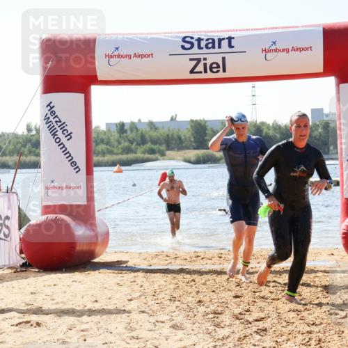 01.09.2024 - 17. Tribühne Triathlon Luisa Fischer http://msf.ph/oto/6898539 01.09.2024 11:44:31 Schwimmen 574, 594, 631, 648, 671, 692, 704, 706 meine-sportfotos.de