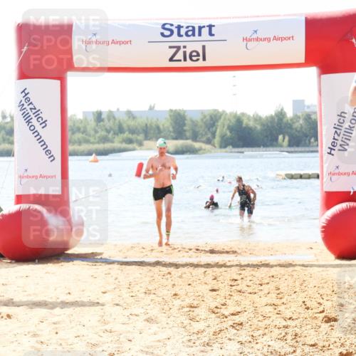 01.09.2024 - 17. Tribühne Triathlon Luisa Fischer http://msf.ph/oto/6898552 01.09.2024 11:44:33 Schwimmen 574, 594, 648, 671, 692, 704, 706 meine-sportfotos.de