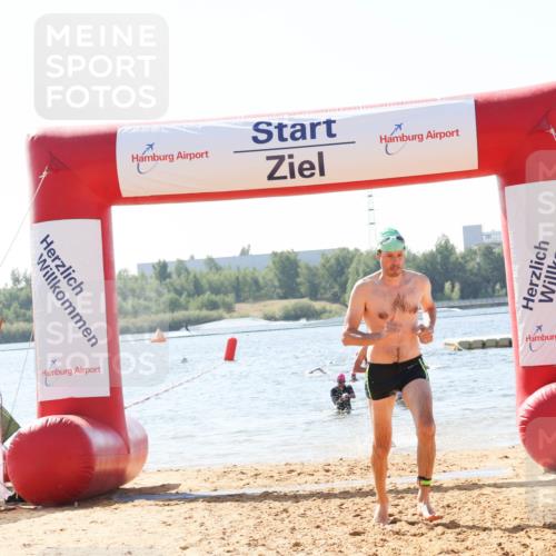 01.09.2024 - 17. Tribühne Triathlon Luisa Fischer http://msf.ph/oto/6898575 01.09.2024 11:44:36 Schwimmen 574, 594, 648, 671, 692, 704, 706 meine-sportfotos.de