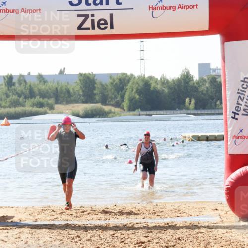 01.09.2024 - 17. Tribühne Triathlon Luisa Fischer http://msf.ph/oto/6898606 01.09.2024 11:44:44 Schwimmen 566, 574, 579, 704 meine-sportfotos.de