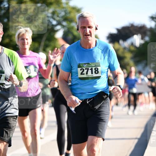 01.09.2024 - BARMER Alsterlauf Dr. Thomas Lammeyer http://msf.ph/oto/6898673 01.09.2024 09:36:43 Laufen 1356, 10, 2718 meine-sportfotos.de