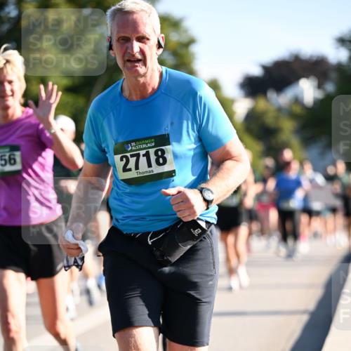 01.09.2024 - BARMER Alsterlauf Dr. Thomas Lammeyer http://msf.ph/oto/6898699 01.09.2024 09:36:43 Laufen 56, 35, 2718 meine-sportfotos.de