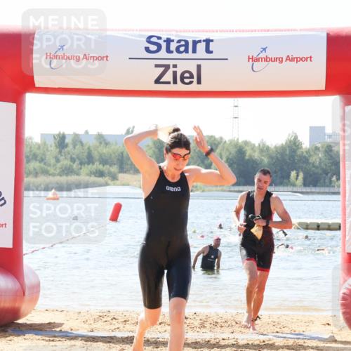 01.09.2024 - 17. Tribühne Triathlon Luisa Fischer http://msf.ph/oto/6898743 01.09.2024 11:45:07 Schwimmen 589, 673, 680 meine-sportfotos.de