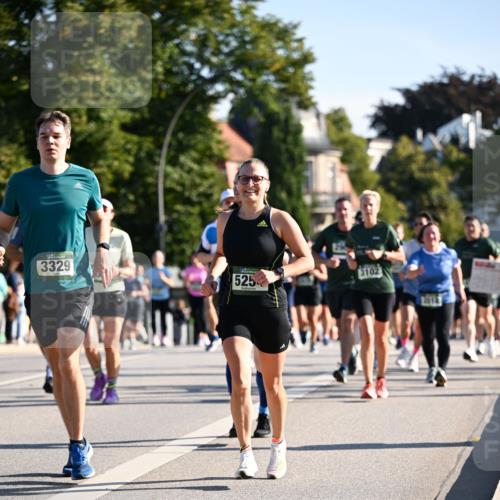 01.09.2024 - BARMER Alsterlauf Dr. Thomas Lammeyer http://msf.ph/oto/6898759 01.09.2024 09:36:45 Laufen 3329, 525, 3102 meine-sportfotos.de