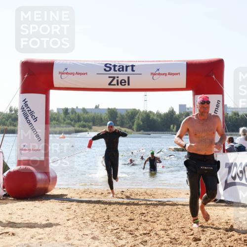01.09.2024 - 17. Tribühne Triathlon Luisa Fischer http://msf.ph/oto/6898786 01.09.2024 11:45:20 Schwimmen 593, 608, 632, 710 meine-sportfotos.de