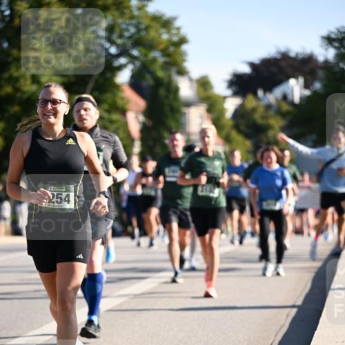 01.09.2024 - BARMER Alsterlauf Dr. Thomas Lammeyer http://msf.ph/oto/6898808 01.09.2024 09:36:46 Laufen 5, 254 meine-sportfotos.de