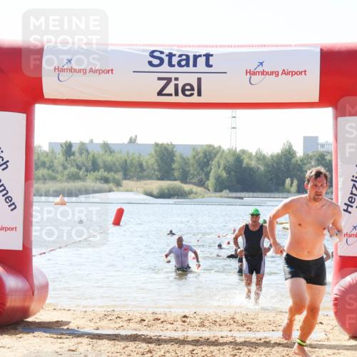 01.09.2024 - 17. Tribühne Triathlon Luisa Fischer http://msf.ph/oto/6898828 01.09.2024 11:45:25 Schwimmen 593, 601, 608, 632, 710 meine-sportfotos.de