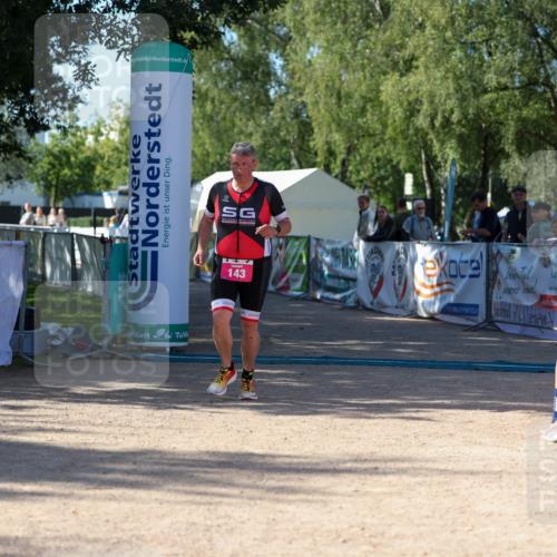 01.09.2024 - 17. Tribühne Triathlon Michael Strokosch http://msf.ph/oto/6898834 01.09.2024 10:46:53 Ziel 143 meine-sportfotos.de