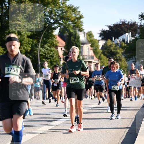 01.09.2024 - BARMER Alsterlauf Dr. Thomas Lammeyer http://msf.ph/oto/6898845 01.09.2024 09:36:47 Laufen 3759, 4553, 363, 3102, 2018 meine-sportfotos.de