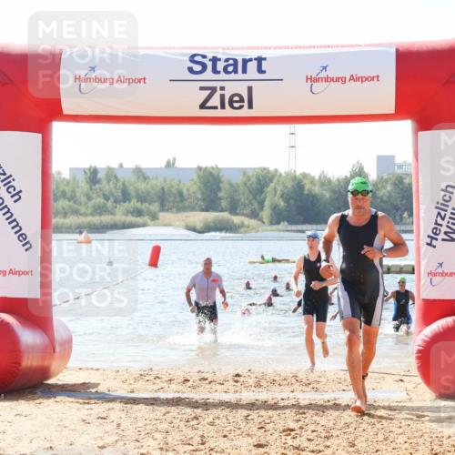 01.09.2024 - 17. Tribühne Triathlon Luisa Fischer http://msf.ph/oto/6898869 01.09.2024 11:45:29 Schwimmen 601, 608, 622, 632, 670, 679, 710 meine-sportfotos.de