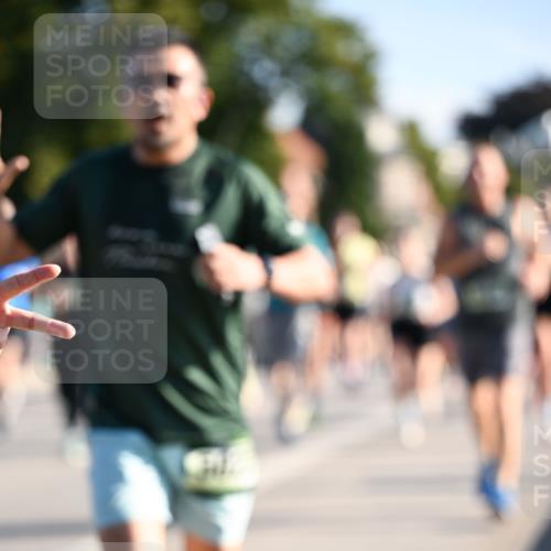01.09.2024 - BARMER Alsterlauf Dr. Thomas Lammeyer http://msf.ph/oto/6898977 01.09.2024 09:36:53 Laufen  meine-sportfotos.de