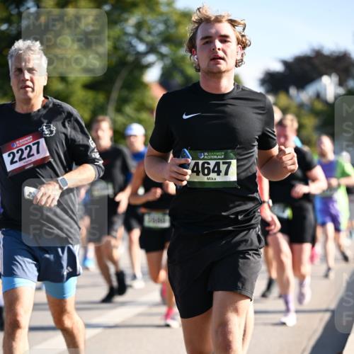 01.09.2024 - BARMER Alsterlauf Dr. Thomas Lammeyer http://msf.ph/oto/6899152 01.09.2024 09:37:00 Laufen 2227, 35, 4647 meine-sportfotos.de