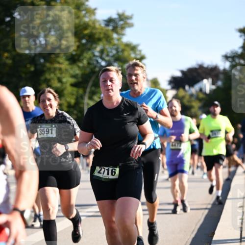 01.09.2024 - BARMER Alsterlauf Dr. Thomas Lammeyer http://msf.ph/oto/6899185 01.09.2024 09:37:02 Laufen 3591, 2716 meine-sportfotos.de